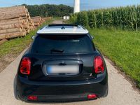 Gebraucht Mini Cooper SE 135 kW (184 PS) 2021 Schwarz Kleinwagen