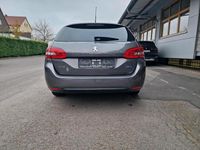 Gebraucht Peugeot 308 120 PS (88 kW) 2016 Grau Kombi