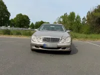 Gebraucht Mercedes E320 Elegance 204 PS (150 kW) 2003 Gold Limousine