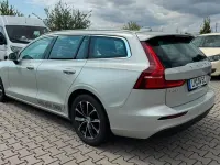 Gebraucht Volvo V60 Momentum 150 PS (110 kW) 2020 Grau Kombi