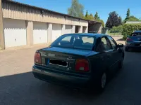 Gebraucht Suzuki Baleno 85 PS (62 kW) 2001 Grün Limousine