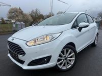 Używany Ford Fiesta Titanium 95 KM (69 kW) 2017 Biały Hatchback
