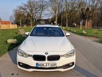 Gebraucht BMW 320 Advantage 163 PS (119 kW) 2018 Alpinweiss 3 Kombi