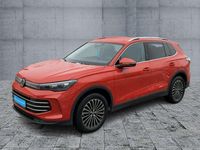 Gebraucht VW Tiguan Elegance 150 PS (110 kW) 2024 Persimmon red metallic SUV