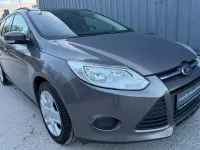 Gebraucht Ford Focus Trend 101 PS (74 kW) 2013 Braun Kombi