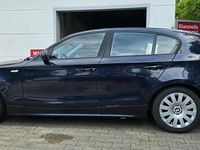 Gebraucht BMW 116 122 PS (89 kW) 2007 Schwarz Kleinwagen