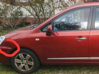 Gebraucht Kia Carens 140 PS (102 kW) 2009 Rot Van / Kleinbus