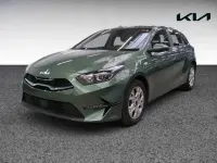 Gebraucht Kia Ceed Vision 140 PS (102 kW) 2025 Exg) experience green met. (gruen Kleinwagen