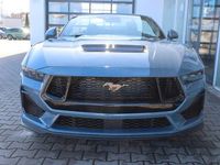 Neu Ford Mustang 446 PS (328 kW) 2026 Vaporblue metallic Cabrio