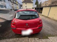 Gebraucht Renault Clio II 75 PS (55 kW) 2007 Rot Kleinwagen