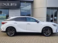 Neu Lexus RX450h+ E-FOUR F-Sport 309 PS (227 kW) 2026 Fuijiweiß glass flake SUV