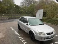 Gebraucht Mazda 323 72 PS (52 kW) 2002 Grau Limousine