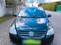 Gebraucht VW Fox 60 PS (44 kW) 2011 Schwarz Kleinwagen
