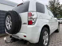 Gebraucht Suzuki Grand Vitara 129 PS (94 kW) 2011 Weiß SUV