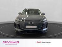 Neu Audi Q6 e-tron Ambiente 225 kW (306 PS) 2025 Grau SUV