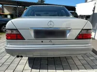 Gebraucht Mercedes E280 193 PS (141 kW) 1994 Silber Limousine