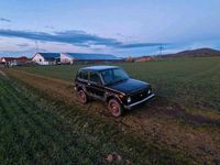 Gebraucht Lada niva 82 PS (60 kW) 2009 Rot SUV