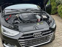 Gebraucht Audi A4 Basis 150 PS (110 kW) 2022 Schwarz Kombi