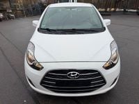 Gebraucht Hyundai i20 Space 90 PS (66 kW) 2018 Weiß Limousine