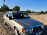 Gebraucht Mercedes E260 160 PS (117 kW) 1988 Silber Limousine