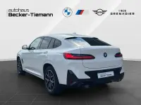 Gebraucht BMW X4 M Sport 245 PS (180 kW) 2023 Alpinweiß uni SUV