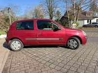 Second-hand Renault Clio 58 CP (42 kW) 2004 Roșu Hatchback