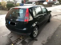 Gebraucht Ford Fiesta 70 PS (51 kW) 2004 Schwarz Kleinwagen