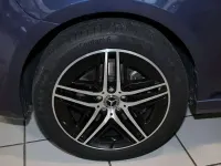Gebraucht Mercedes V300 Avantgarde 237 PS (174 kW) 2024 Sodalithblau met. Van / Kleinbus