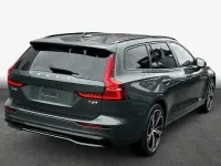 Neu Volvo V60 Ultra 455 PS (334 kW) 2026 Grün Kombi