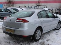 Gebraucht Renault Laguna III Expression 140 PS (102 kW) 2011 Silber Limousine