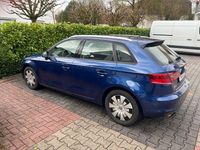 Gebraucht Audi A3 Attraction 125 PS (91 kW) 2014 Blau Limousine