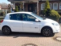 Gebraucht Renault Clio IV Expression 75 PS (55 kW) 2012 Weiß Kleinwagen