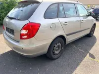 Gebraucht Skoda Fabia Elegance 75 PS (55 kW) 2001 Beige Kombi