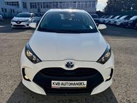 Gebraucht Toyota Yaris Hybrid Comfort 116 PS (85 kW) 2023 Weiß Limousine