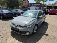Gebraucht VW Golf VIII Life 90 PS (66 kW) 2022 Grau Limousine