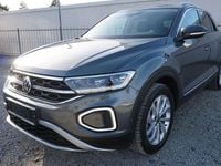 Gebraucht VW T-Roc IQ Drive 150 PS (110 kW) 2024 Grau SUV