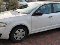 Gebraucht Skoda Octavia Active 105 PS (77 kW) 2014 Weiß Kleinwagen