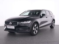 Gebraucht Volvo V60 CC Plus 197 PS (144 kW) 2023 Andere farbe Kombi