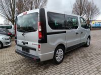 Gebraucht Opel Vivaro 145 PS (106 kW) 2019 Silber Van / Kleinbus