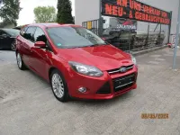 Gebraucht Ford Focus Titanium 150 PS (110 kW) 2012 Rot Kombi