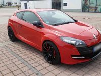 Gebraucht Renault Mégane III R.S. 265 PS (194 kW) 2012 Rot Coupé