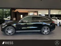 Gebraucht Mercedes EQC400 300 kW (408 PS) 2022 Schwarz uni SUV