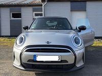 Gebraucht Mini Cooper Classic 136 PS (100 kW) 2023 Silber Kleinwagen