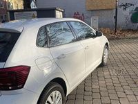 Gebraucht VW Polo Comfortline 65 PS (47 kW) 2019 Limousine