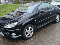 Gebraucht Peugeot 206 CC 101 PS (74 kW) 2002 Schwarz Cabrio