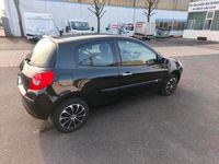 Gebraucht Renault Clio II 75 PS (55 kW) 2007 Schwarz Kleinwagen