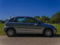 Gebraucht Opel Corsa 80 PS (58 kW) 2004 Silber Kleinwagen