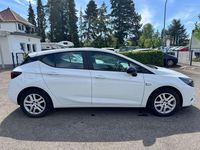 Second-hand Opel Astra 105 CP (77 kW) 2022 Alb Berlinǎ