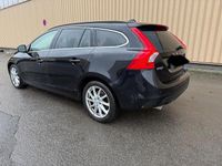 Gebraucht Volvo V60 215 PS (158 kW) 2013 Schwarz Kombi