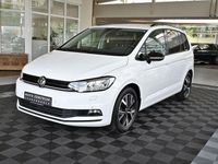 Gebraucht VW Touran Highline 150 PS (110 kW) 2021 Weiß Van / Kleinbus
